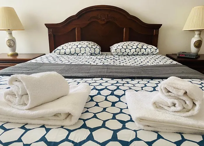 Swordfish House 아파트